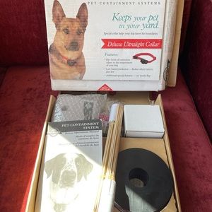 New old stock damaged box. petsafe DELUXE radio dog invisible fence PRF-304W